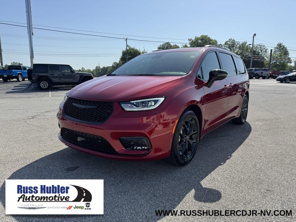 new 2025 Chrysler Pacifica car, priced at $56,665