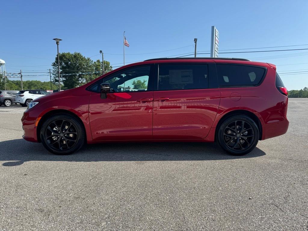 new 2025 Chrysler Pacifica car, priced at $56,665