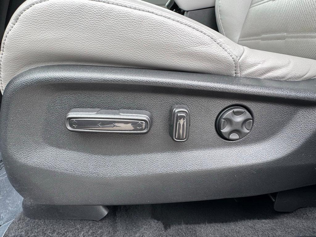 used 2019 Honda CR-V car, priced at $21,084