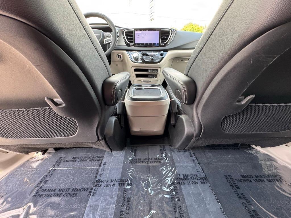 used 2022 Chrysler Pacifica car, priced at $24,989