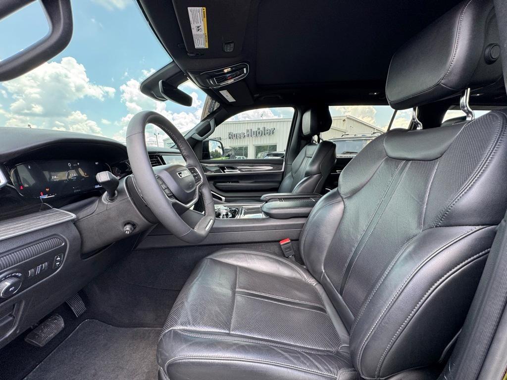 used 2022 Jeep Wagoneer car, priced at $47,690