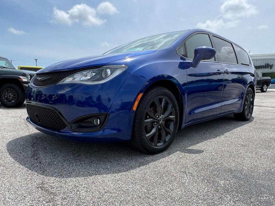 used 2019 Chrysler Pacifica car, priced at $18,659