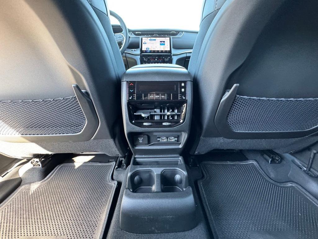 new 2025 Jeep Grand Cherokee L car, priced at $48,042