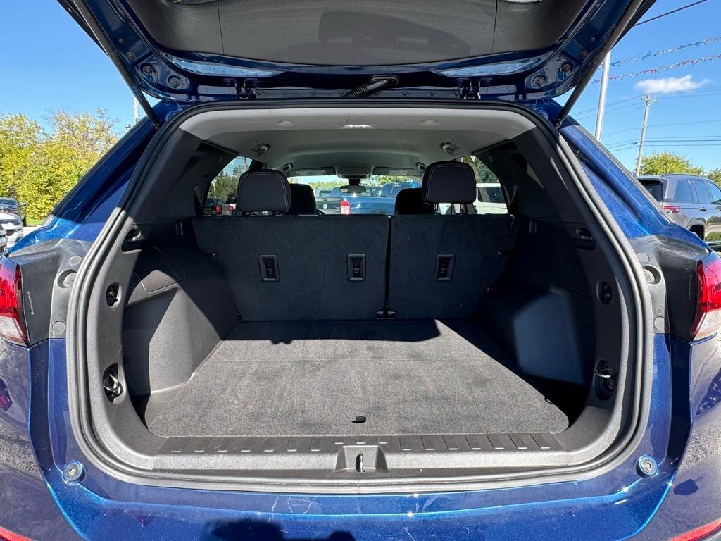 used 2023 Chevrolet Equinox car, priced at $19,999