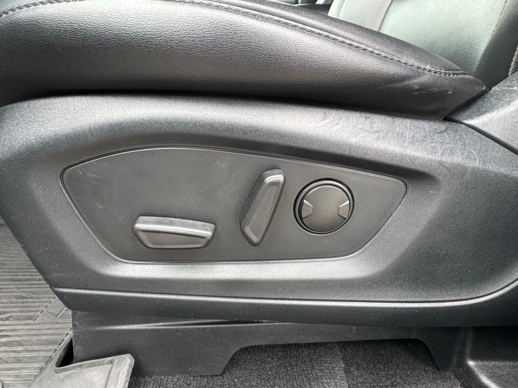 used 2022 Ford Explorer car, priced at $29,000