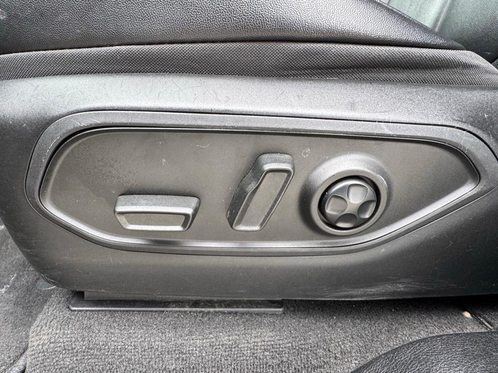 used 2021 Jeep Grand Cherokee L car, priced at $31,845