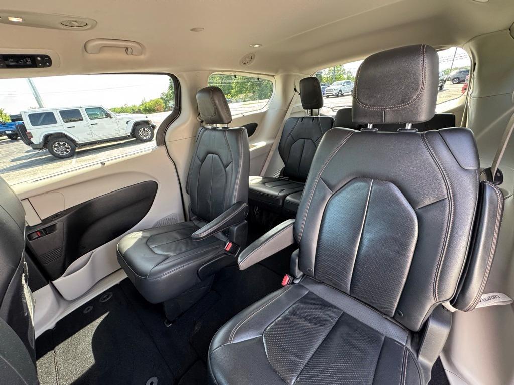 used 2020 Chrysler Pacifica car, priced at $17,001