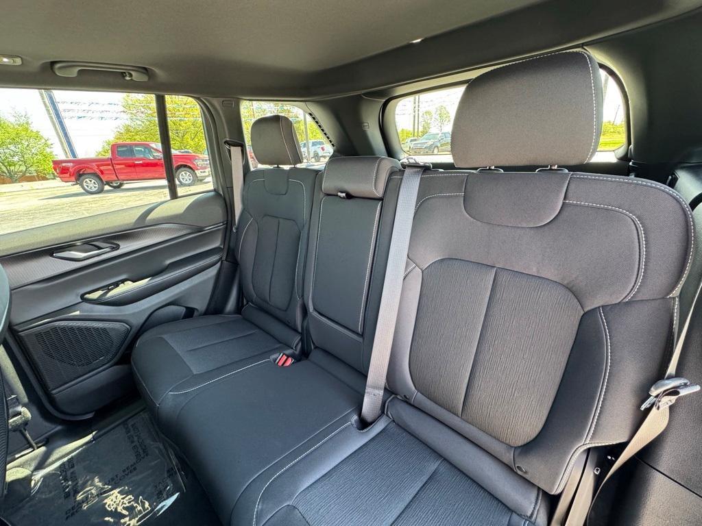 used 2025 Jeep Grand Cherokee car, priced at $36,832