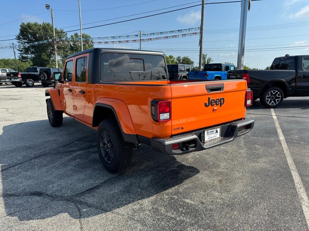 new 2025 Jeep Gladiator car, priced at $47,194