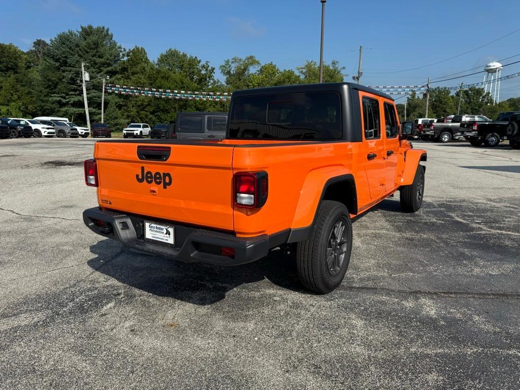 new 2025 Jeep Gladiator car, priced at $47,194