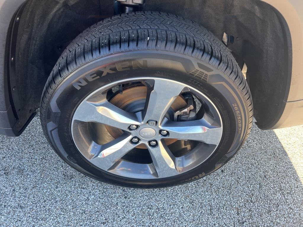 used 2021 Jeep Grand Cherokee L car, priced at $27,043