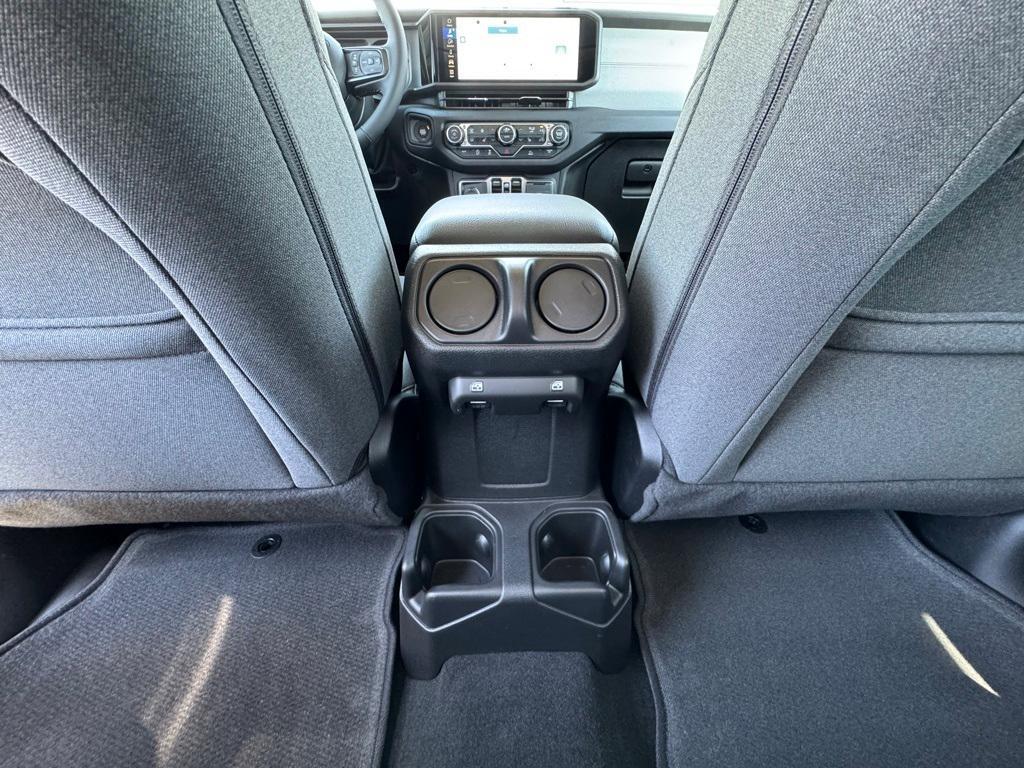 new 2025 Jeep Wrangler car, priced at $47,449