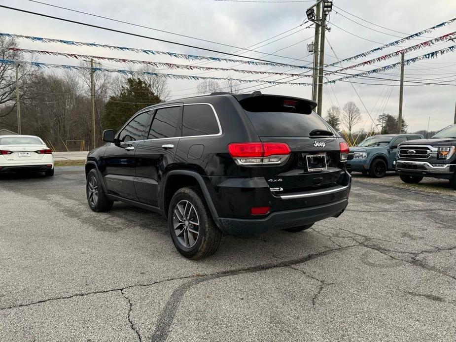 used 2017 Jeep Grand Cherokee car, priced at $16,144