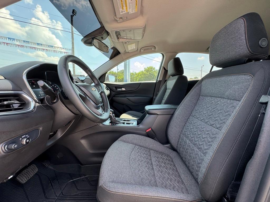 used 2024 Chevrolet Equinox car, priced at $25,039