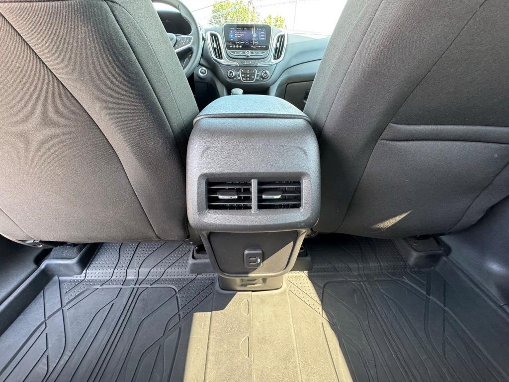 used 2024 Chevrolet Equinox car, priced at $25,039
