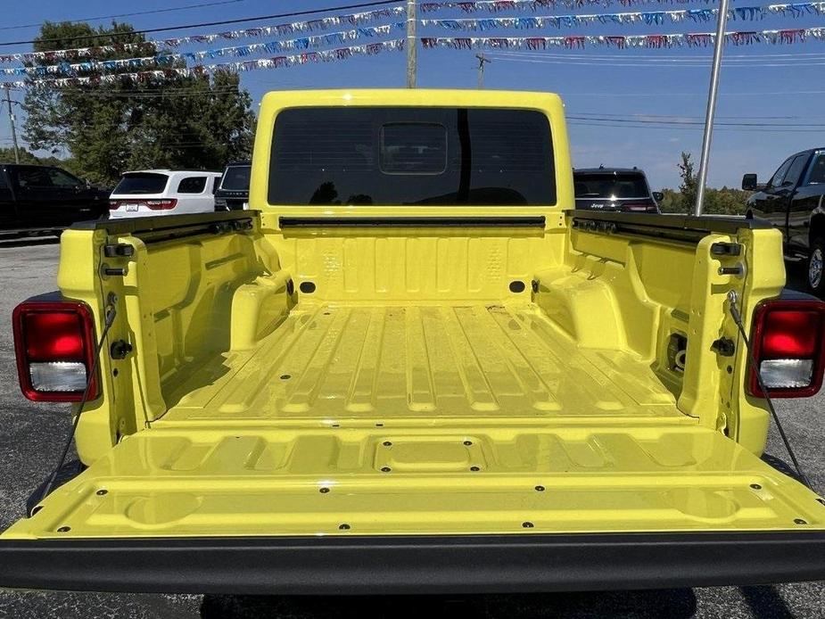 new 2023 Jeep Gladiator car, priced at $67,595