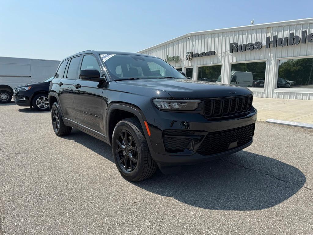 used 2024 Jeep Grand Cherokee car, priced at $37,055