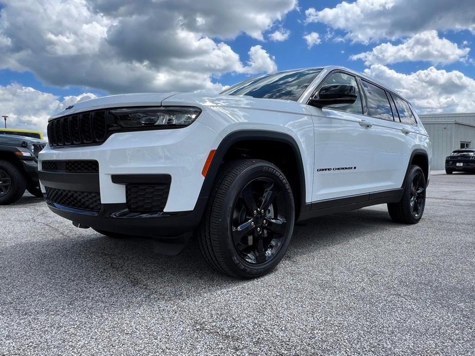 new 2024 Jeep Grand Cherokee L car, priced at $51,575