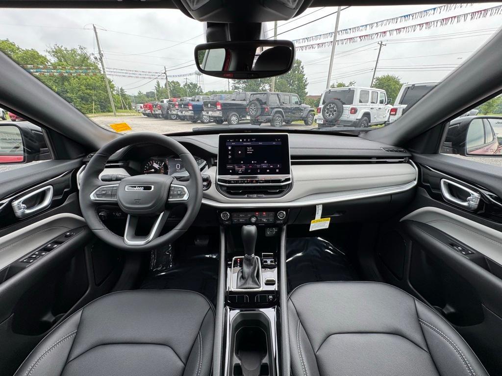 new 2025 Jeep Compass car, priced at $34,835