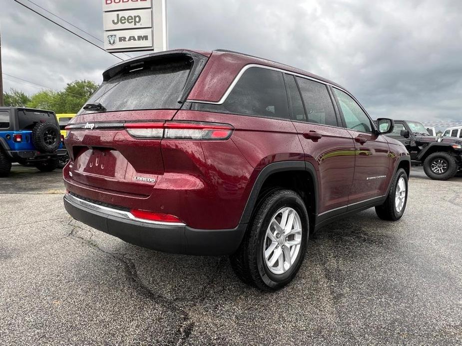 new 2024 Jeep Grand Cherokee car, priced at $44,970