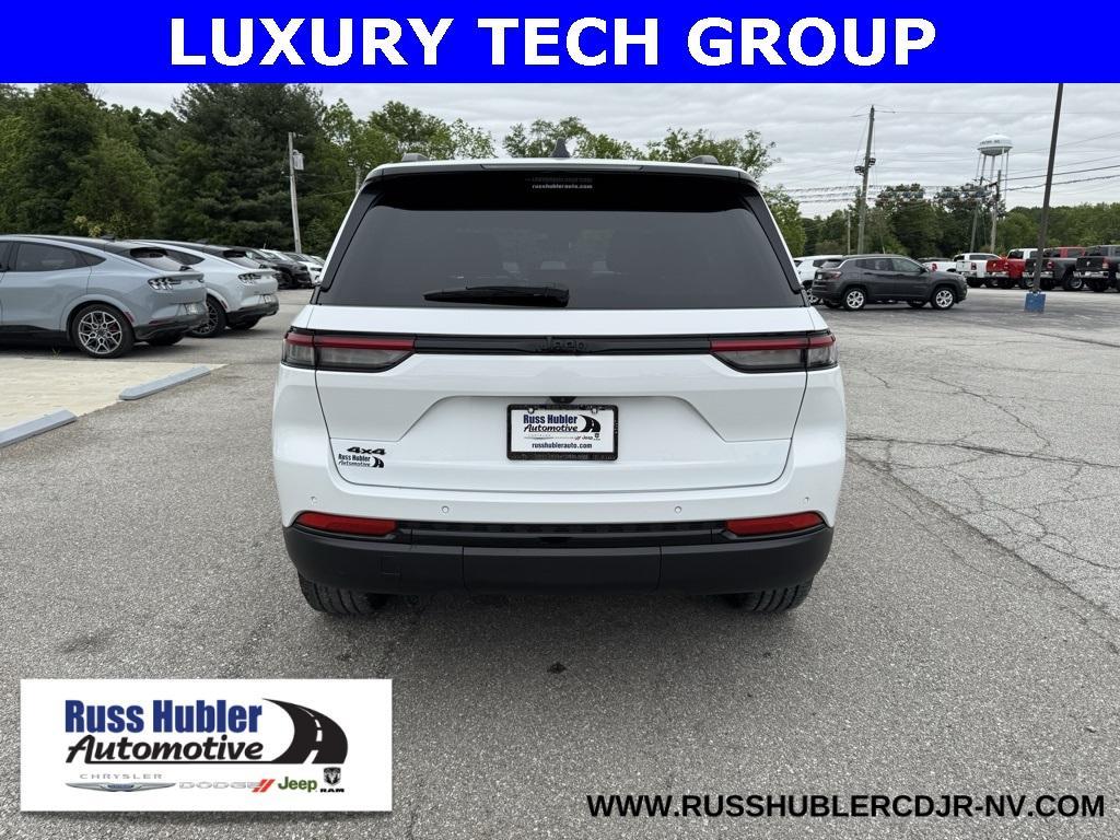 used 2022 Jeep Grand Cherokee car, priced at $34,237