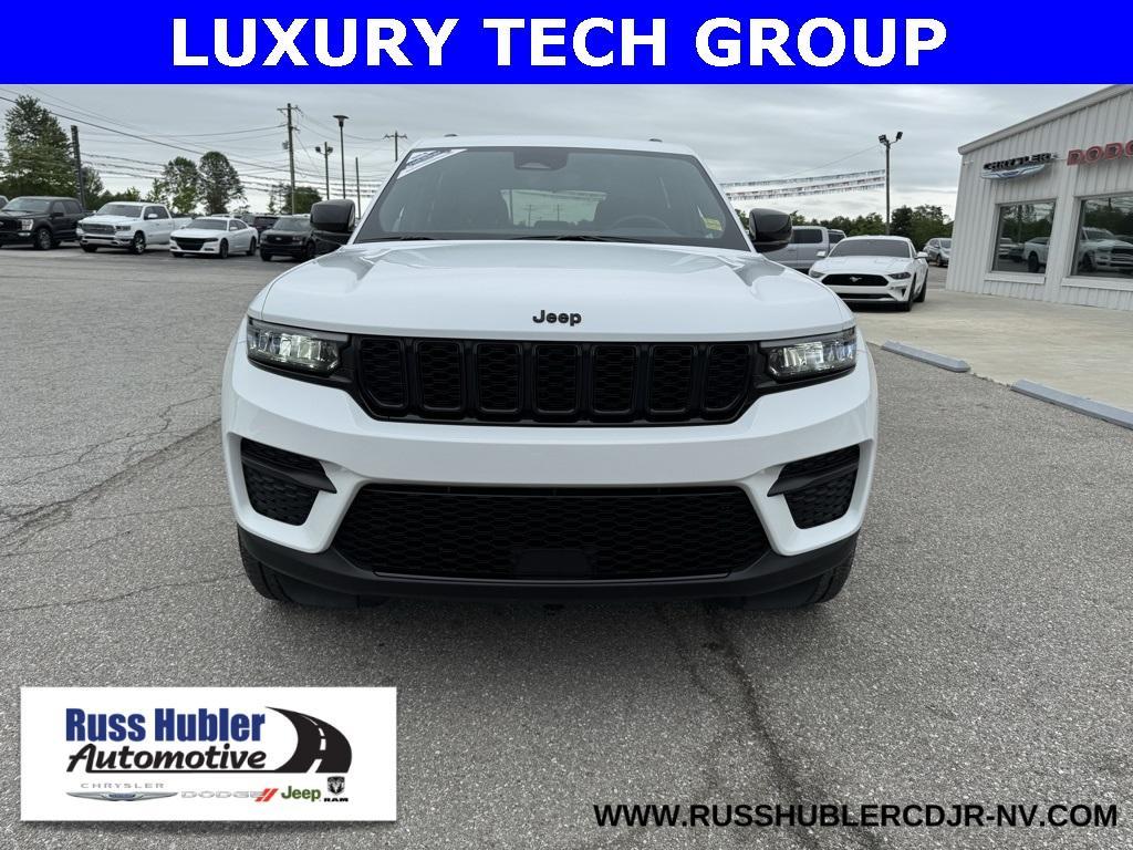 used 2022 Jeep Grand Cherokee car, priced at $34,237