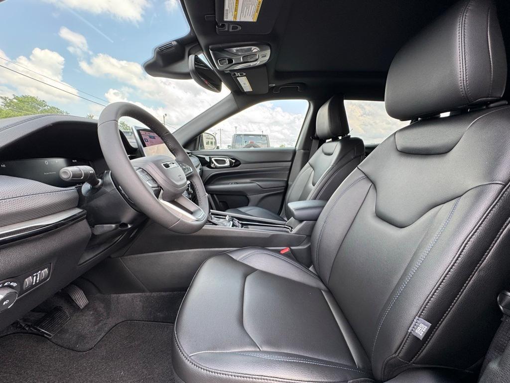 new 2025 Jeep Compass car, priced at $36,594
