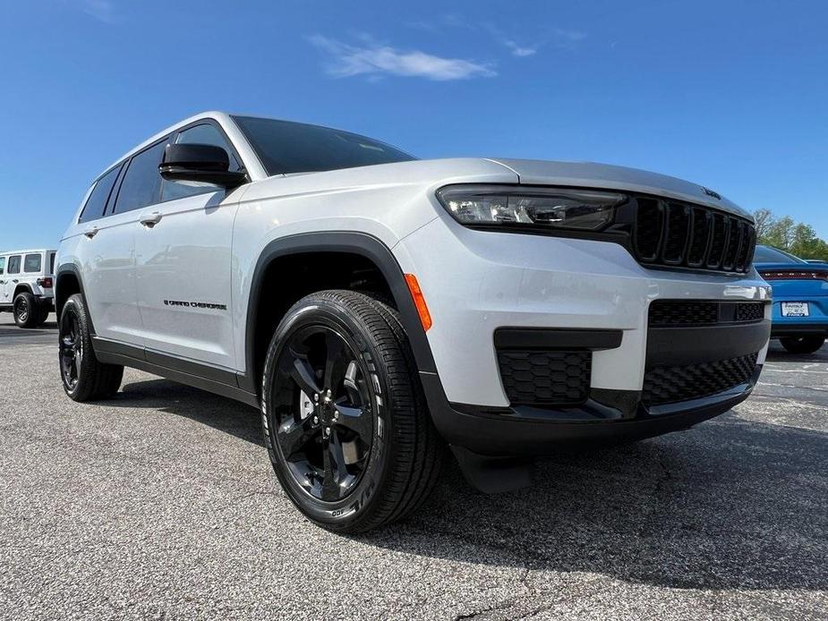 new 2024 Jeep Grand Cherokee L car, priced at $52,170