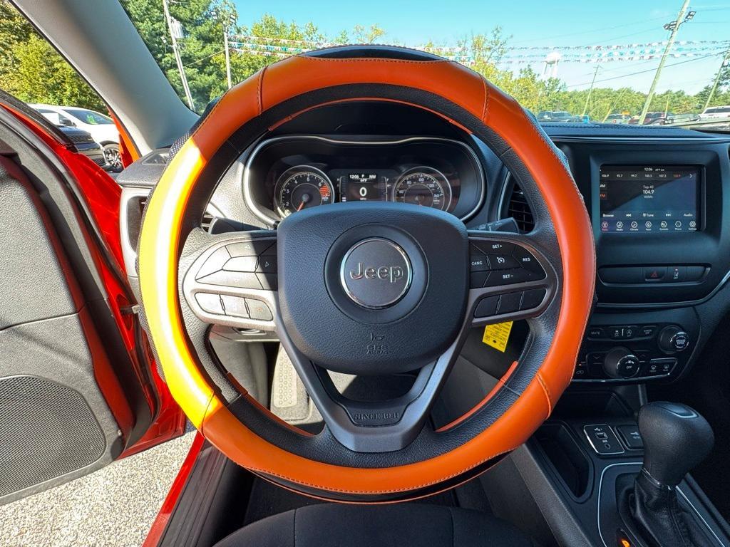 used 2021 Jeep Cherokee car, priced at $17,899