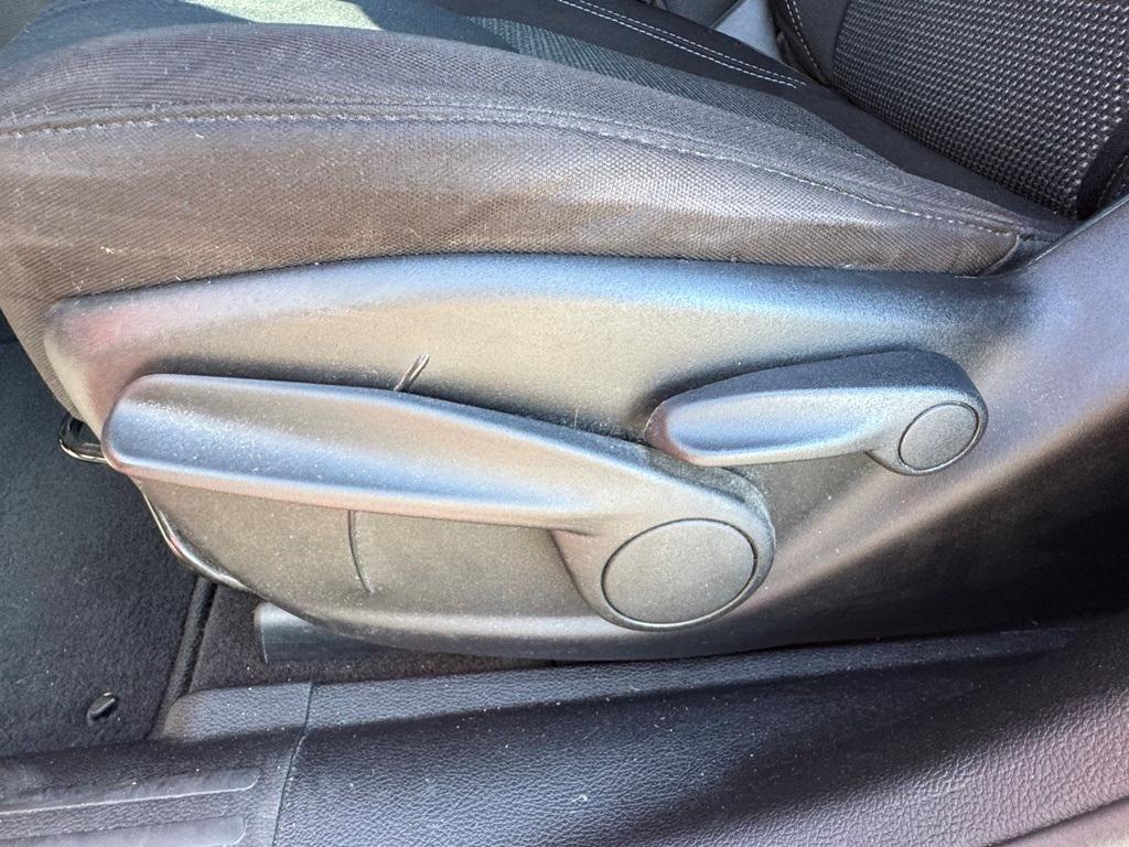 used 2021 Jeep Cherokee car, priced at $17,899