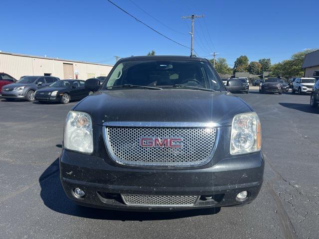 used 2013 GMC Yukon car, priced at $9,500