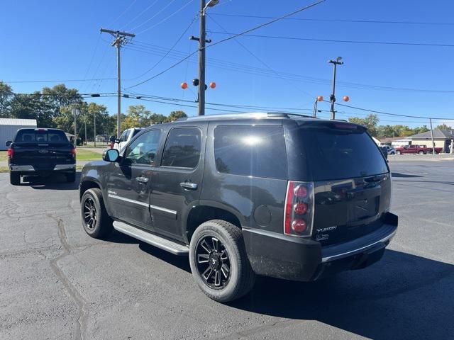 used 2013 GMC Yukon car, priced at $9,500