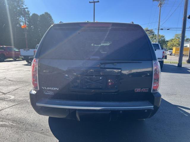 used 2013 GMC Yukon car, priced at $9,500