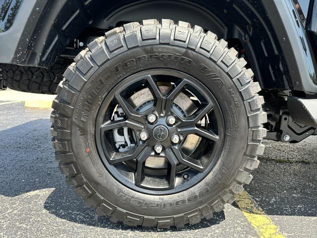 new 2025 Jeep Gladiator car