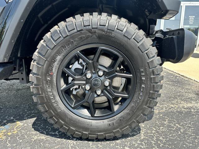 new 2025 Jeep Gladiator car