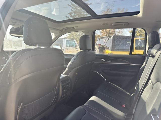 new 2024 Jeep Grand Cherokee car
