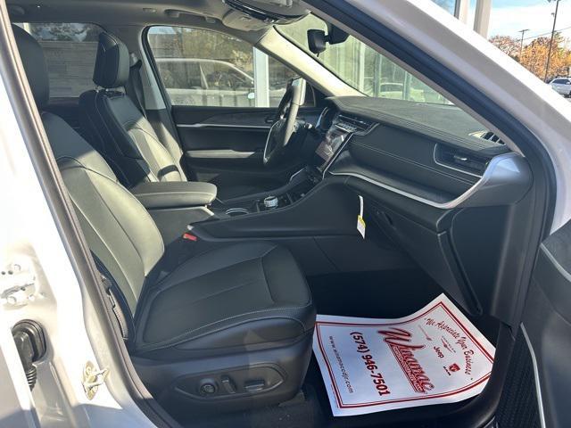 new 2024 Jeep Grand Cherokee car