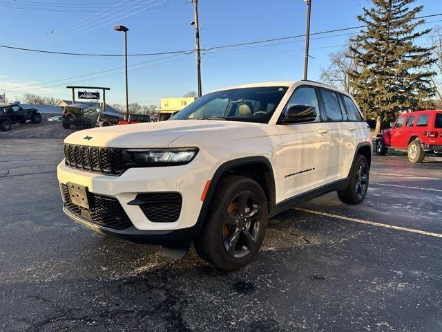 used 2023 Jeep Grand Cherokee car, priced at $33,500