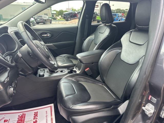 used 2019 Jeep Cherokee car, priced at $17,995
