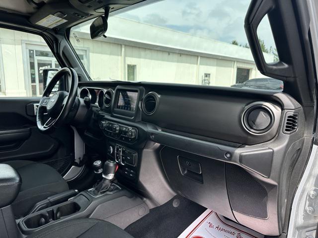 used 2022 Jeep Gladiator car, priced at $33,500