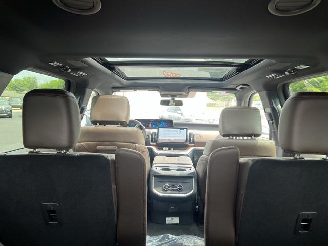 new 2025 Ford Expedition car, priced at $85,170