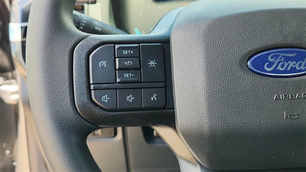 new 2025 Ford F-150 car, priced at $39,927