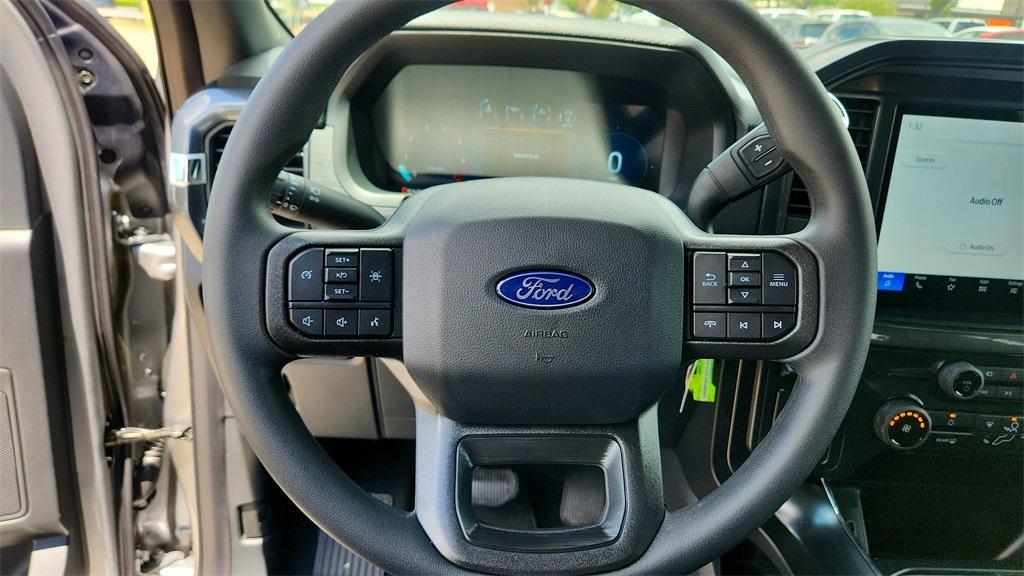new 2025 Ford F-150 car, priced at $39,927