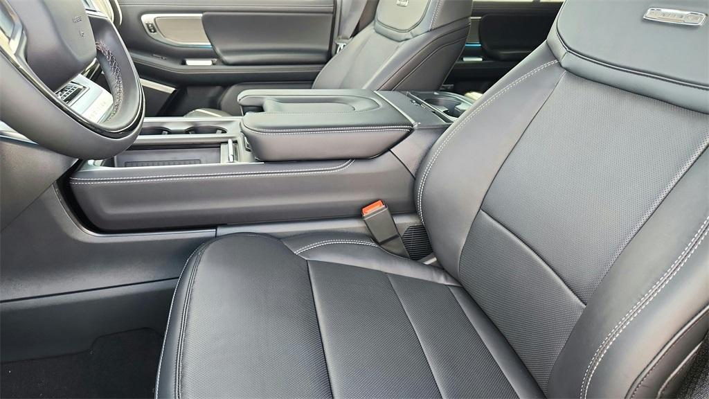 new 2025 Ford Expedition Max car, priced at $81,533
