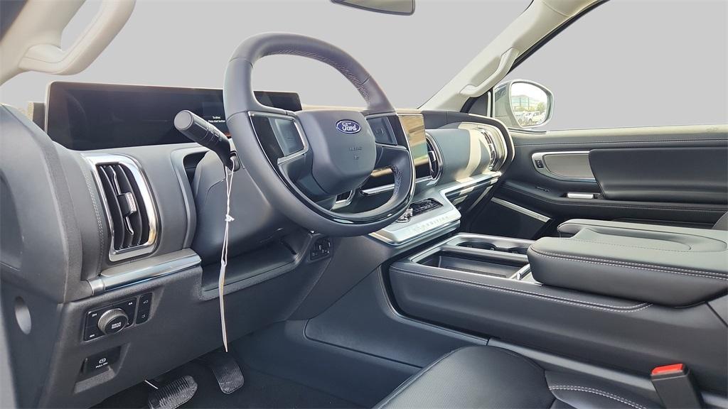 new 2025 Ford Expedition Max car, priced at $81,533