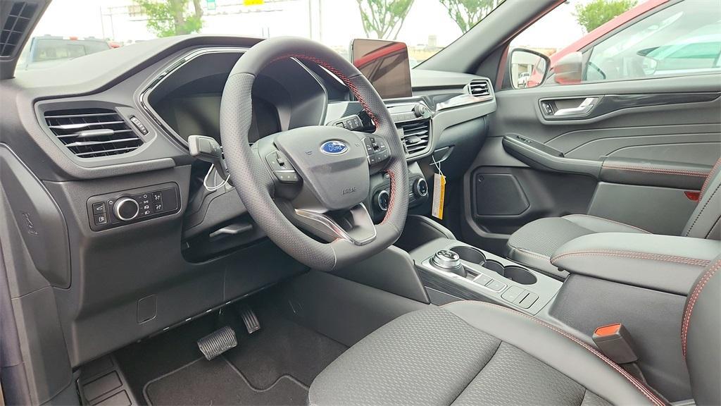 new 2025 Ford Escape car, priced at $30,395