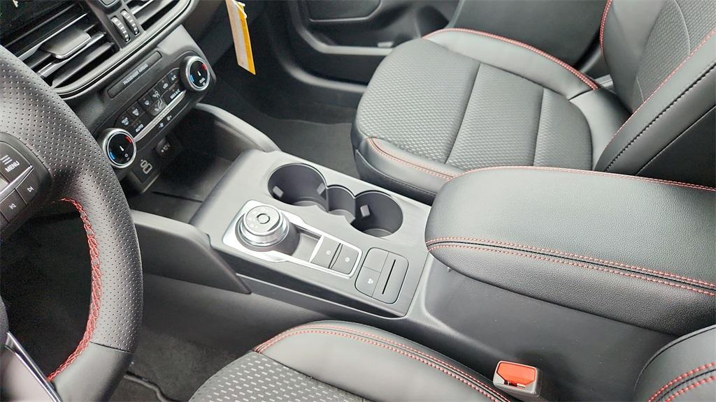 new 2025 Ford Escape car, priced at $30,395