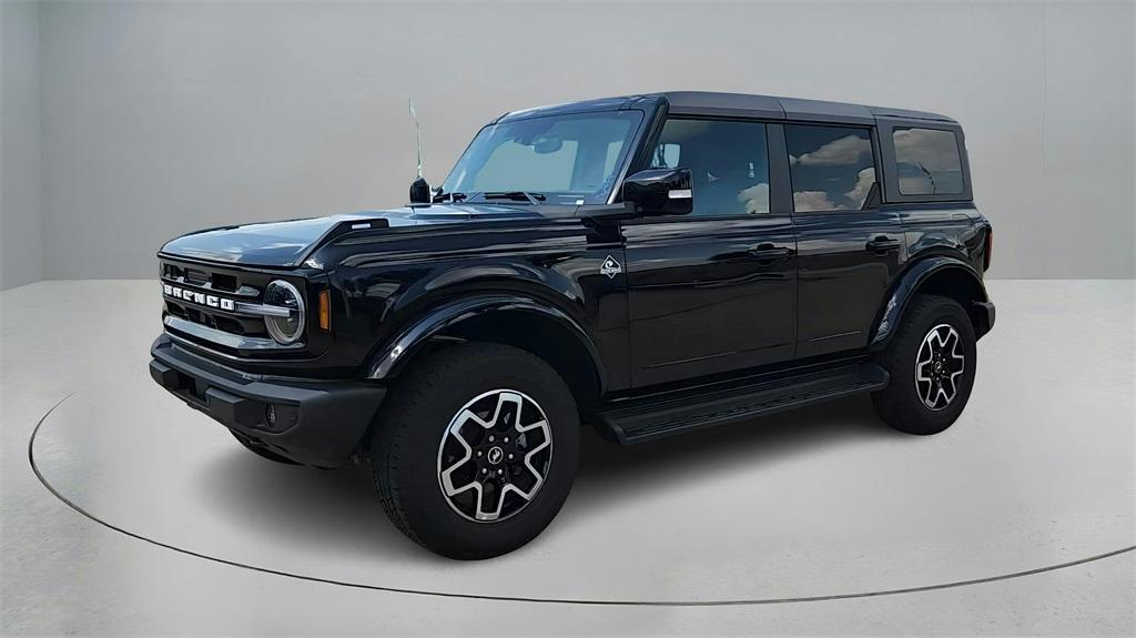 new 2025 Ford Bronco car, priced at $50,365