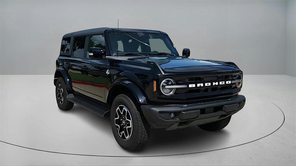 new 2025 Ford Bronco car, priced at $50,365