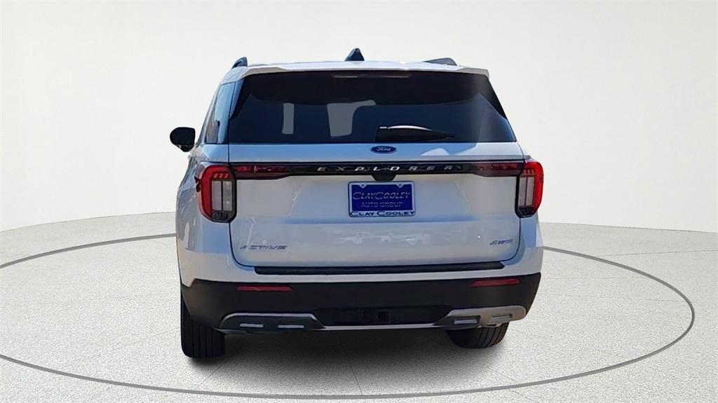 new 2025 Ford Explorer car, priced at $42,704